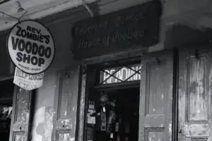 black and white image of an entrance to a voodoo headshop representing Louisiana’s unusual voodoo laws and restrictions