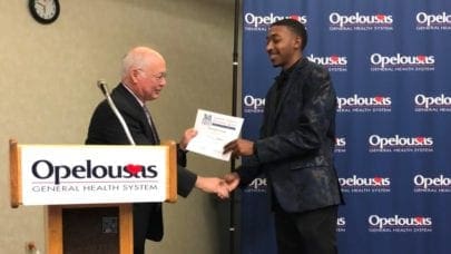 MMRBH scholarship recipient receives award